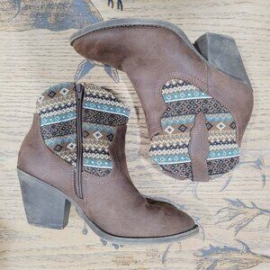 Size 8M Women's Jellypop Hurley Fashion Bootie Brown Western Rodeo Country Farm